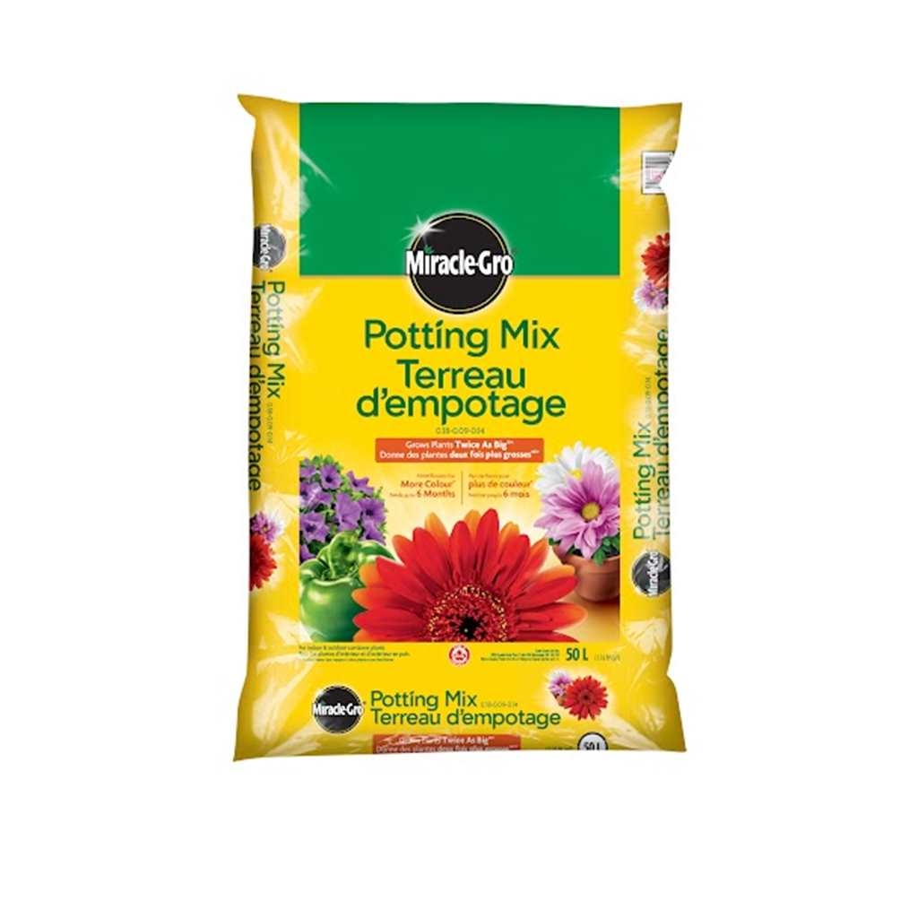 Product Image for Miracle Gro Potting Mix 50L